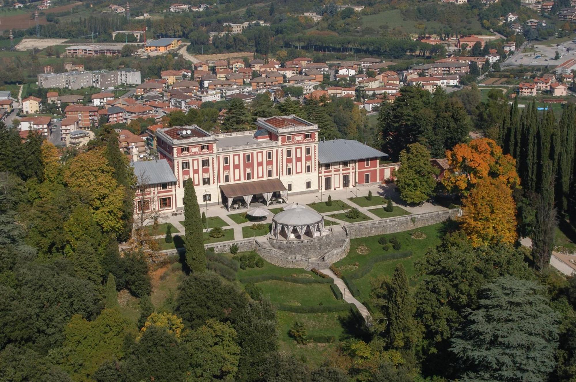 Park Hotel Villa Potenziani Ριέτι Εξωτερικό φωτογραφία